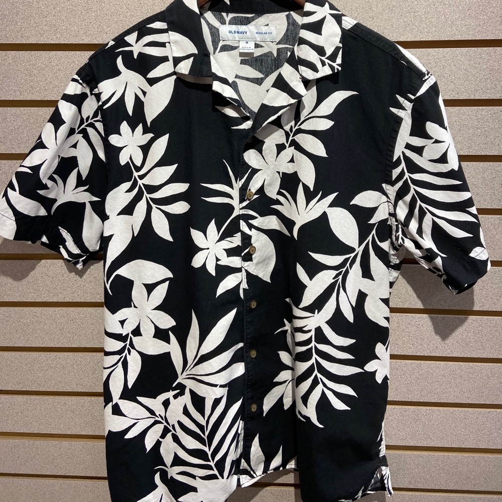 Old Navy Hawaiian Print Shirt